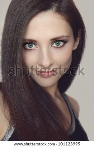 Pretty Girl With Long Brown Hair And Green Eyes Stock Photos, Images ...