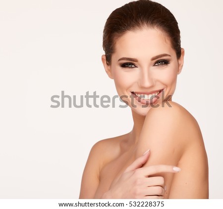 Natural Beauty Portrait. Beautiful Spa Woman . Perfect Fresh Skin
