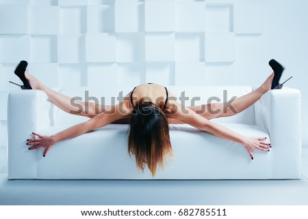 pakistani college girl naked hot photo girls doing the splits naksd