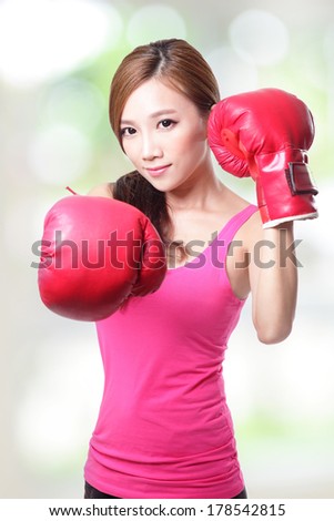 http://thumb7.shutterstock.com/display_pic_with_logo/870799/178542815/stock-photo-fit-woman-boxing-isolated-over-green-background-asian-178542815.jpg