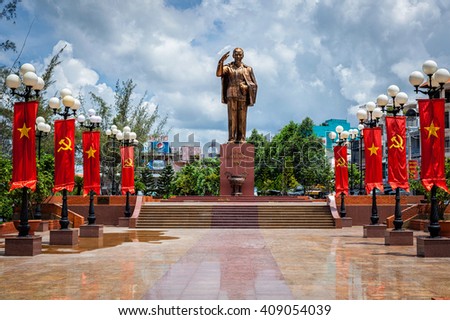 CAN THO, VIETNAM - JUNE 12, 2011: Ho Chi Minh Vietnamese Communist revolutionary leader statue, Can Tho, Vietnam.