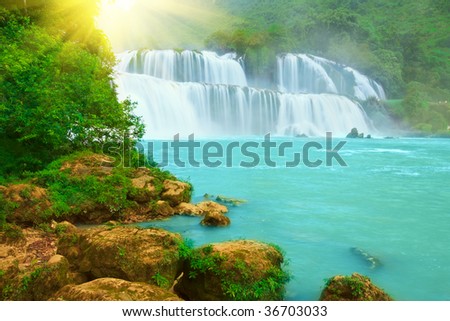 Detian or Ban Gioc waterfall along Vietnamese and Chinese board.