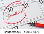 Deadline written on a calendar - November 30