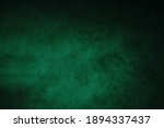 Dark, blurry, simple background, green abstract background gradient blur, Studio light.