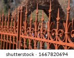 Rusty Iron Gate Vintage Look ...