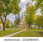 Small photo of Hillsdale, Michigan, USA - October 21, 2021: The Hillsdale County Courthouse