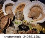 Small photo of abalone, scallops, clams, seafood, tray, sea, fresh, creatures, raw, fish cake, clam stew, grilled clams, assorted clams, ramie clams, raw scallops, raw abalone, alive, close-up, close-up photo