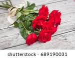 Red roses feature
