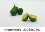 Small photo of Calamansi, also known as kalamansi, calamondin, Philippine lime, or Philippine lemon, is an economically important citrus hybrid predominantly cultivated in the Philippines.