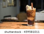 Root Beer With Ice Cream