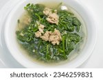 Small photo of Watercress Soup is a popular dish made with watercress, water, salt, pepper, and other spices. The dish has a refreshing, sweet and sour flavor and is very easy to eat.