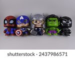 Small photo of Hasbro - Marvel Mighty Muggs Characters Series Spiderman, Captain America, Thor, Hulk, Black Panther
