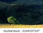 Scenic Drakensberg Landscape...