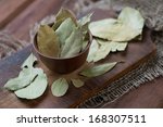 Herbs and spices: bay leaf