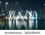 Dubai Dancing Fountain - wonderful evening show