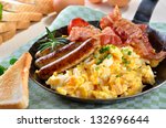 Scrambled Eggs With Fried Bacon ...