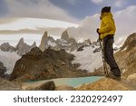 Small photo of Monte Fitz Roy, - Cerro Chalten -, 3405 metros, laguna de los Tres, parque nacional Los Glaciares, republica Argentina
